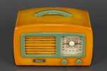 Knight &rsquo;Coronet&rsquo; KM Yellow + Mint Green Catalin Radio